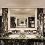 Hotel Barrière Le Majestic