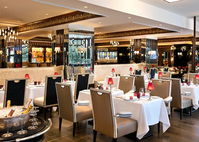 Barriere Le Majestic Otel 5*