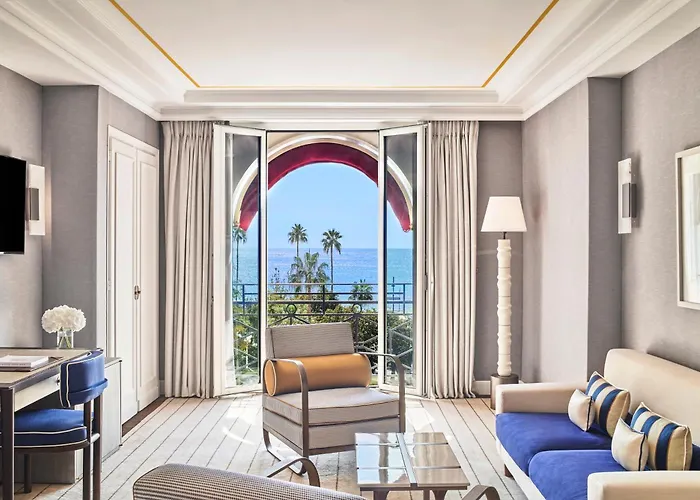 Barriere Le Majestic Otel 5*