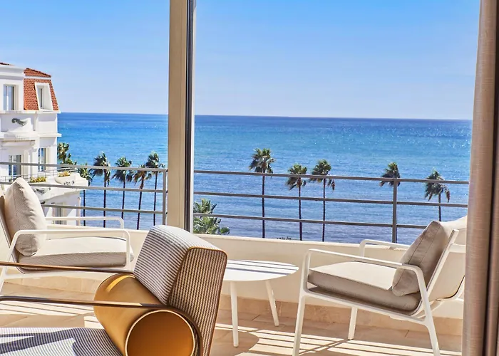 Otel Barriere Le Majestic 5*