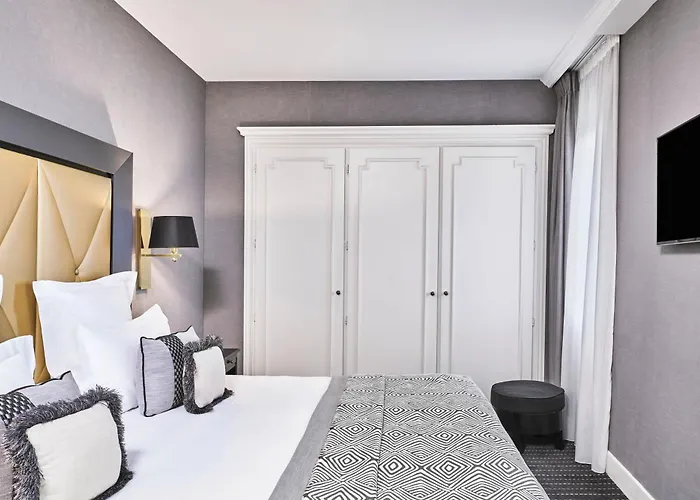 Otel Barriere Le Majestic 5*