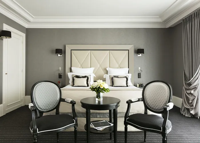 Otel Barriere Le Majestic 5*