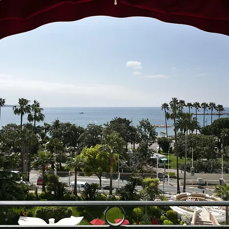 Barriere Le Majestic Hotel 5*