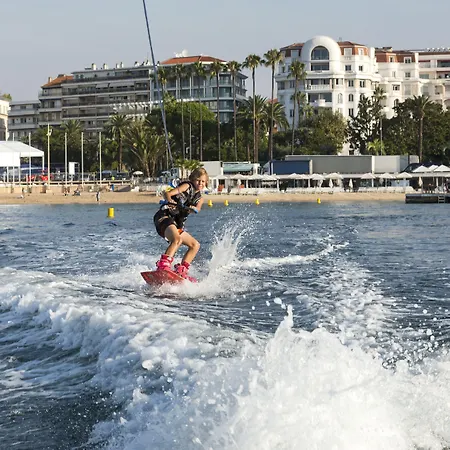 Hotel Barriere Le Majestic