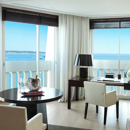 Hotel Barriere Le Majestic