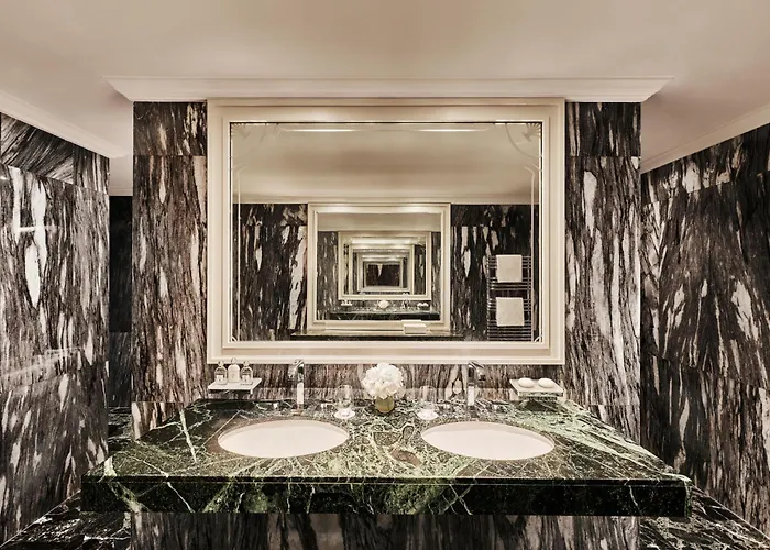 Hotel Barriere Le Majestic