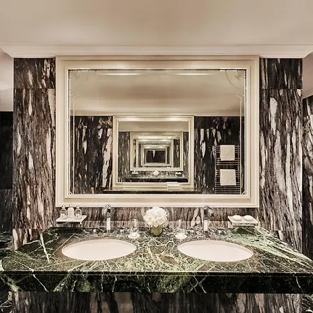 Hotel Barriere Le Majestic